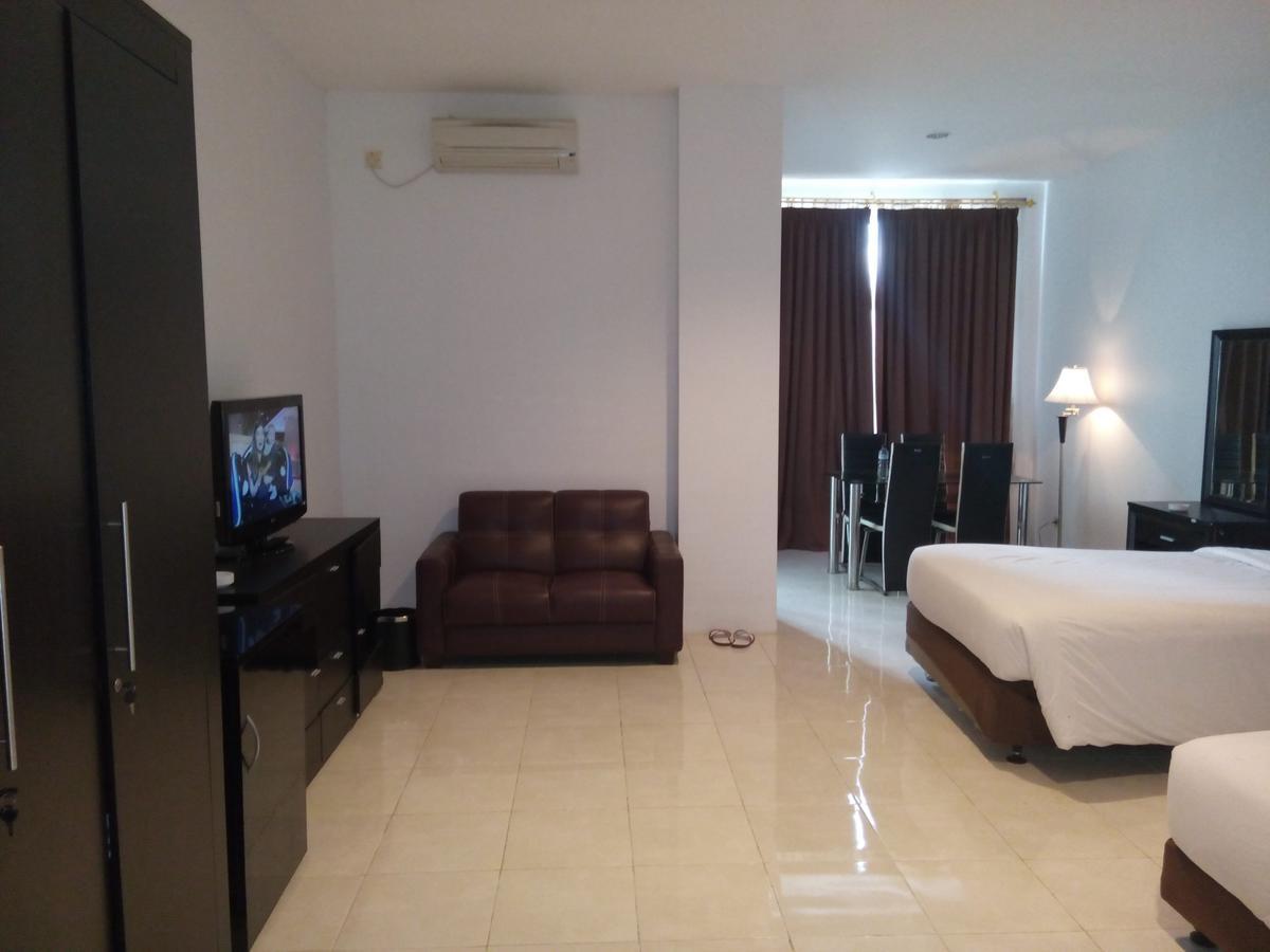 Grand Royal Taliwang Hotel Εξωτερικό φωτογραφία