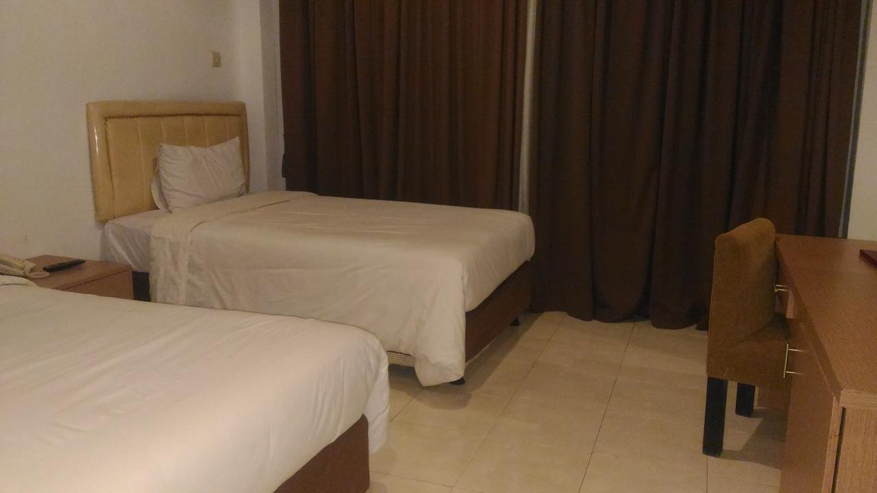 Grand Royal Taliwang Hotel Εξωτερικό φωτογραφία