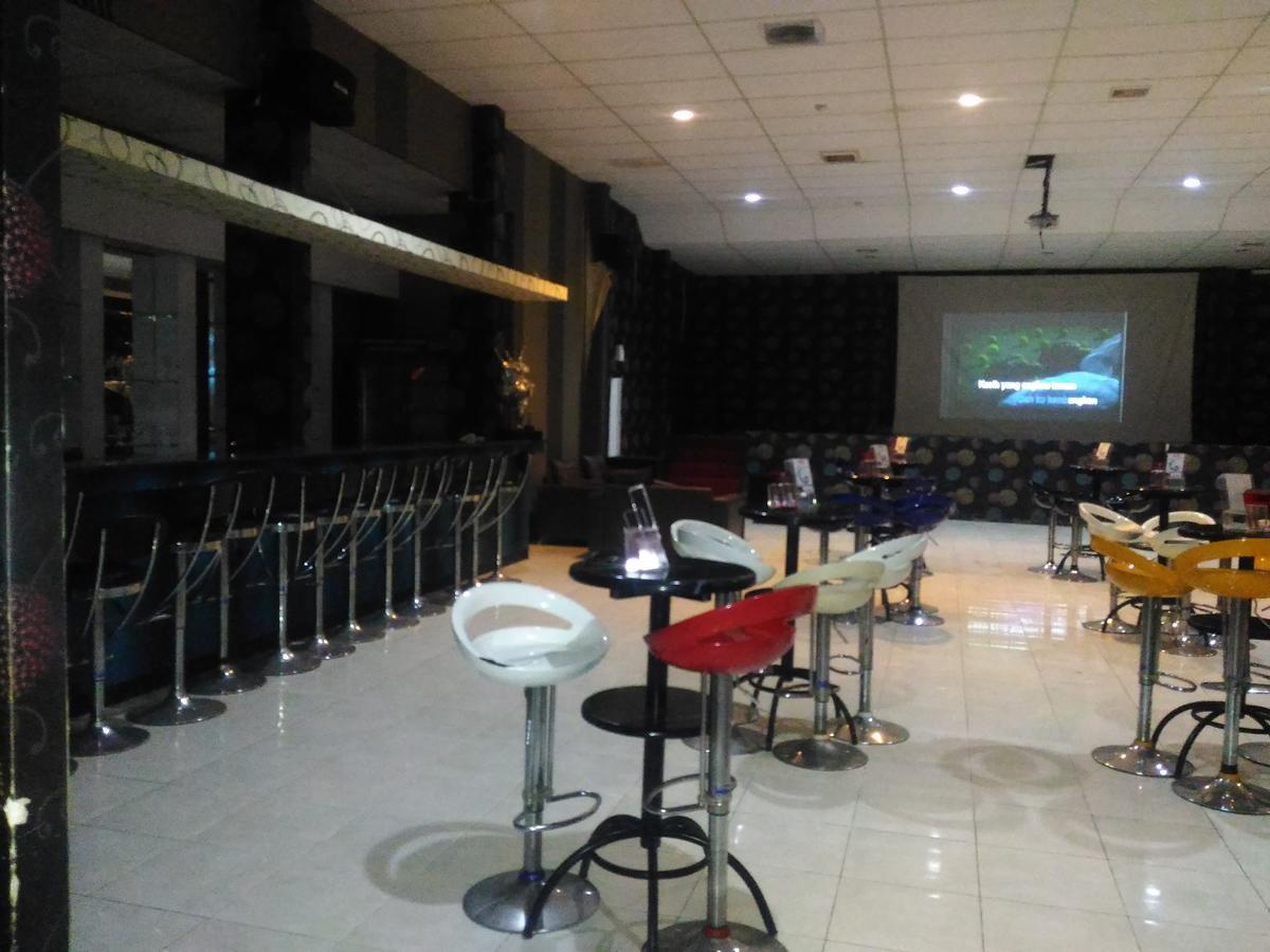 Grand Royal Taliwang Hotel Εξωτερικό φωτογραφία