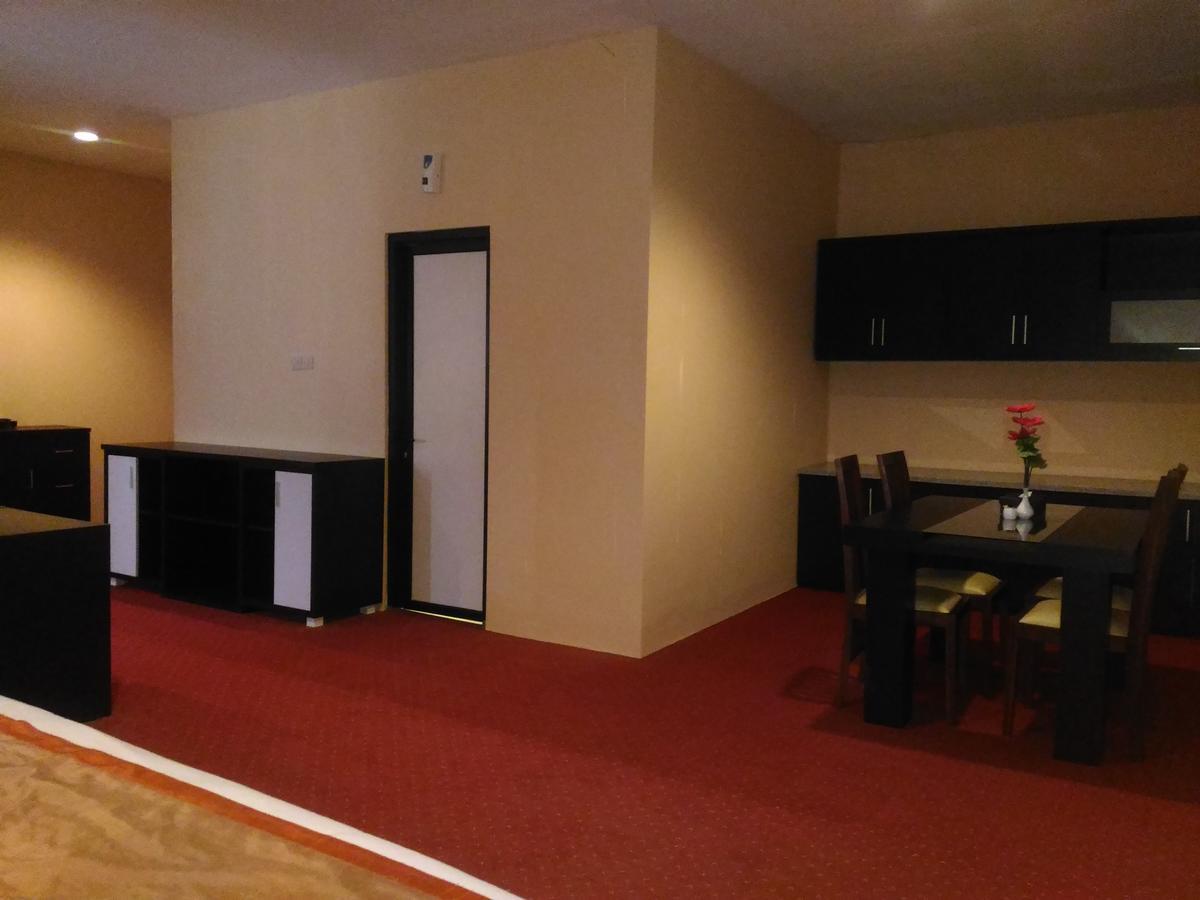 Grand Royal Taliwang Hotel Δωμάτιο φωτογραφία