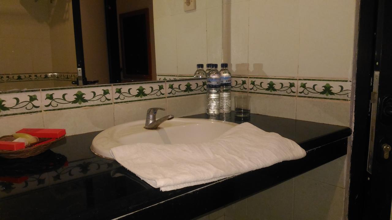 Grand Royal Taliwang Hotel Δωμάτιο φωτογραφία